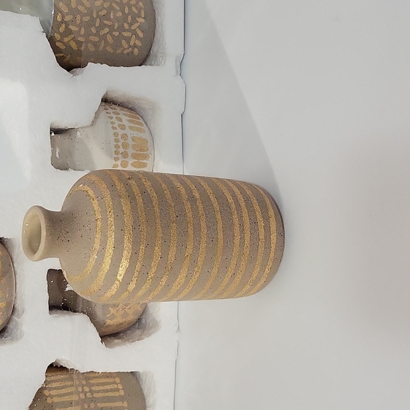 NWOT Main + Mesa Stoneware Vases With Gold Pattern Set Of 8 - Picture 4 of 11